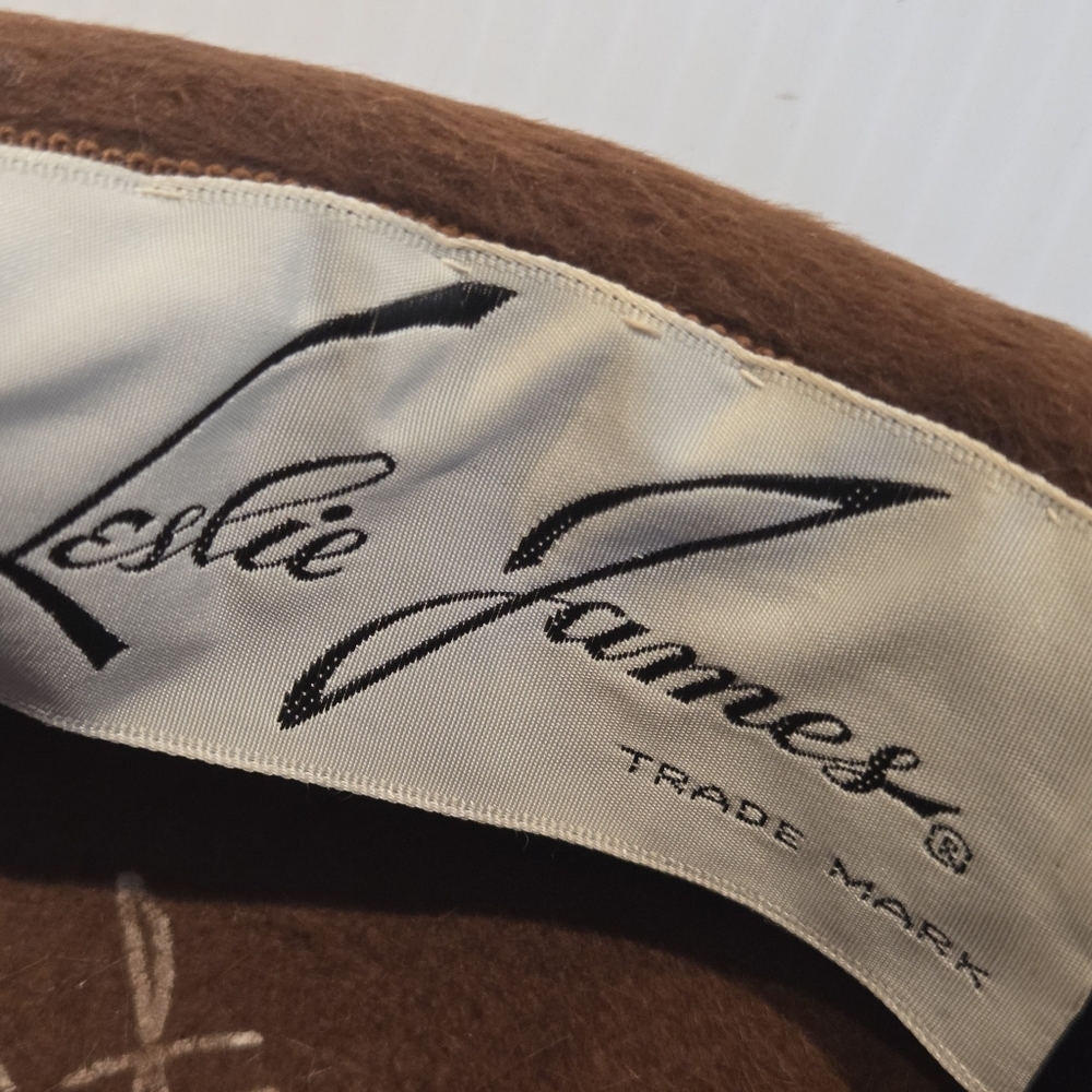 Vintage Ladies Hat Leslie James Felt Hat Copper Red 1950s 1970s Fedora Beret - Picture 10 of 14